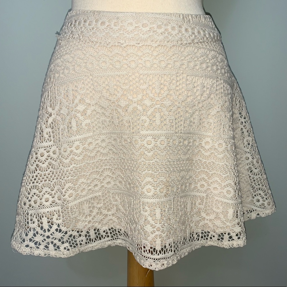 🔥 Forever 21 crotchet skirt